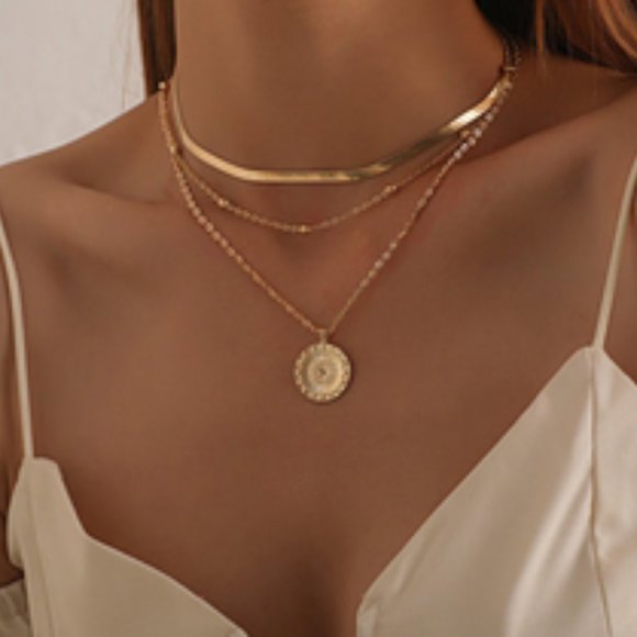 Multi Layer Pendant Necklace - Picture 1 of 1